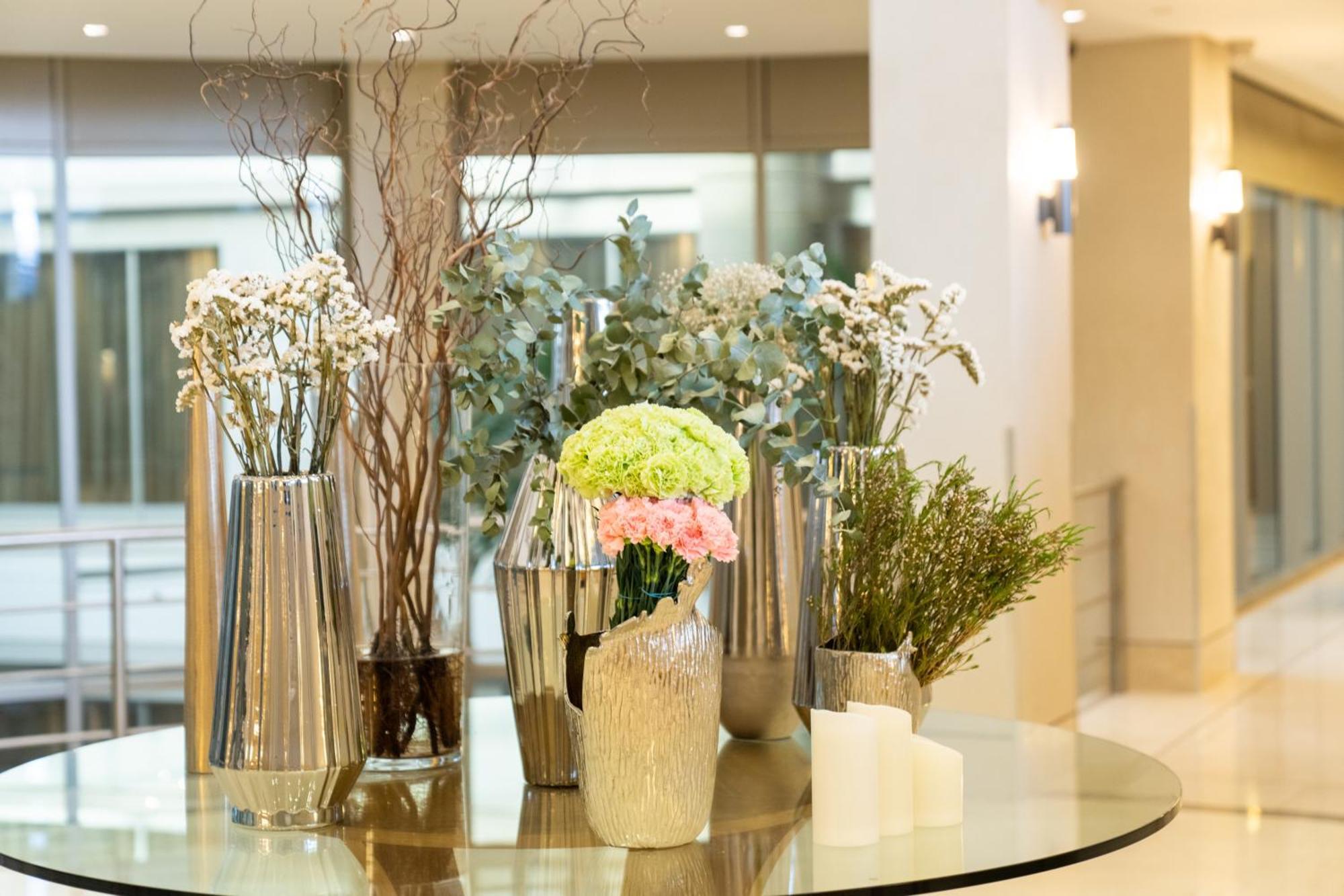 Marina Hotel Kuwejt Zewnętrze zdjęcie Flower arrangement