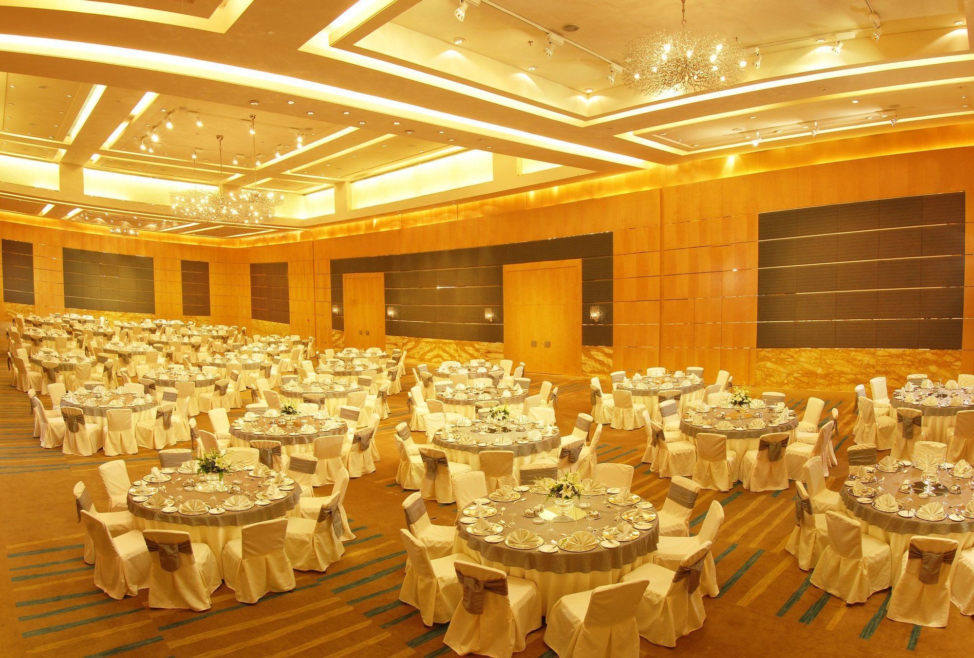 Marina Hotel Kuwejt Zewnętrze zdjęcie The Grand Ballroom